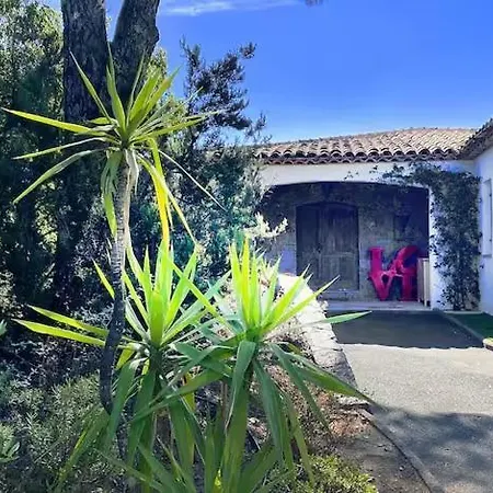 Luxury Villa, Infinity Pool, 5 Min Villa